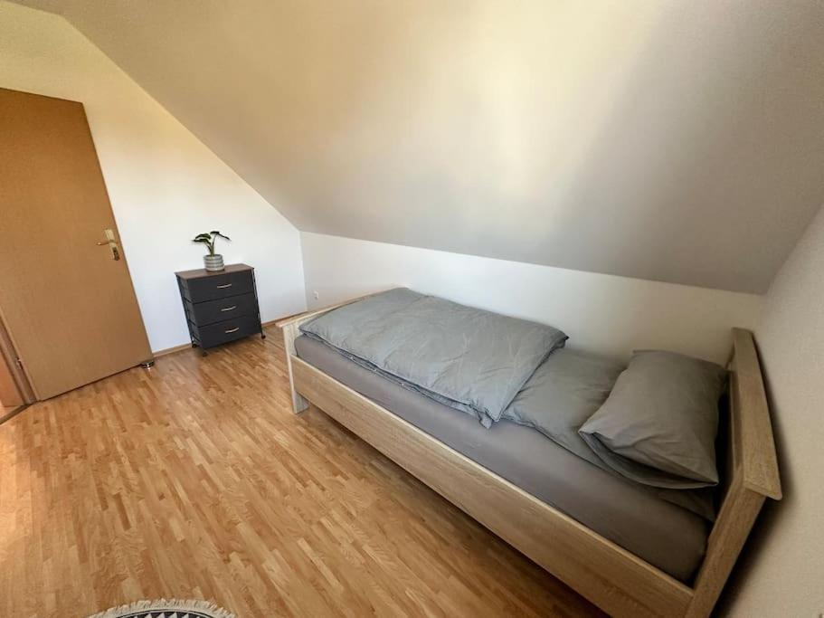 Sonniges & Ruhiges Apartment Mit Balkon Nahe Berlin Цойтен Экстерьер фото